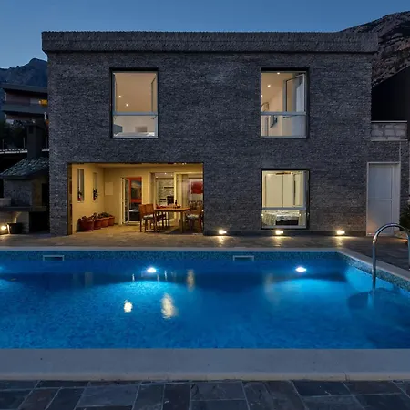 Infinite Joy Makarska